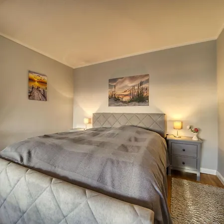 - Haus L, App 0l1103